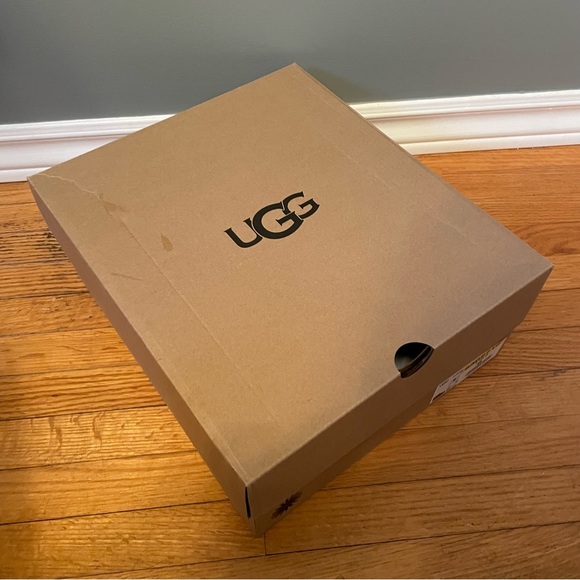 Ugg Ultra Mini Platform - Picture 3 of 5